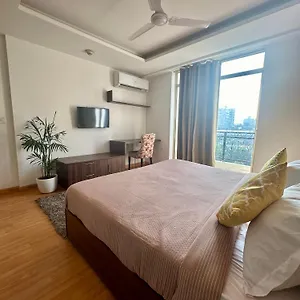Flamingo Sector 67 I I **** Gurgaon